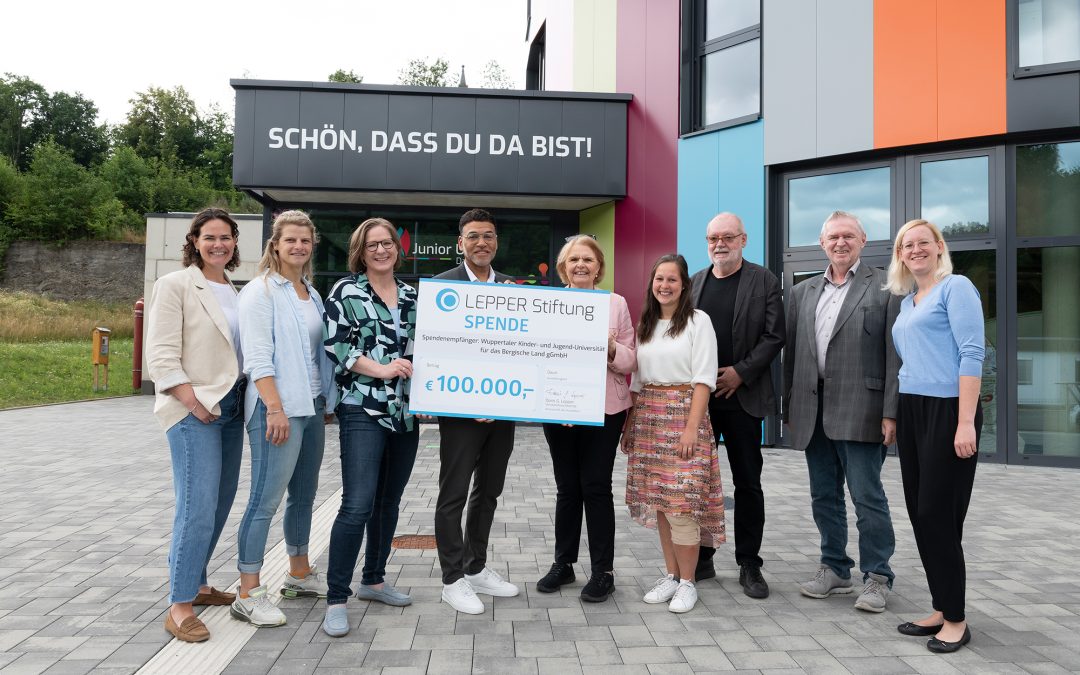 Die LEPPER Stiftung spendet 100.000 Euro an Junior Uni Wuppertal