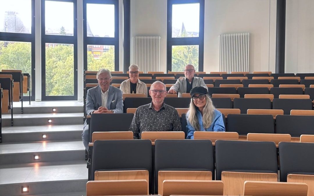 Dr. Werner Jackstädt Stiftung informiert sich über die Junior Uni Daun