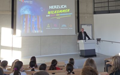 110 junge Forschende bei der ersten „Nacht der Wissenschaft“ an der Junior Uni Daun